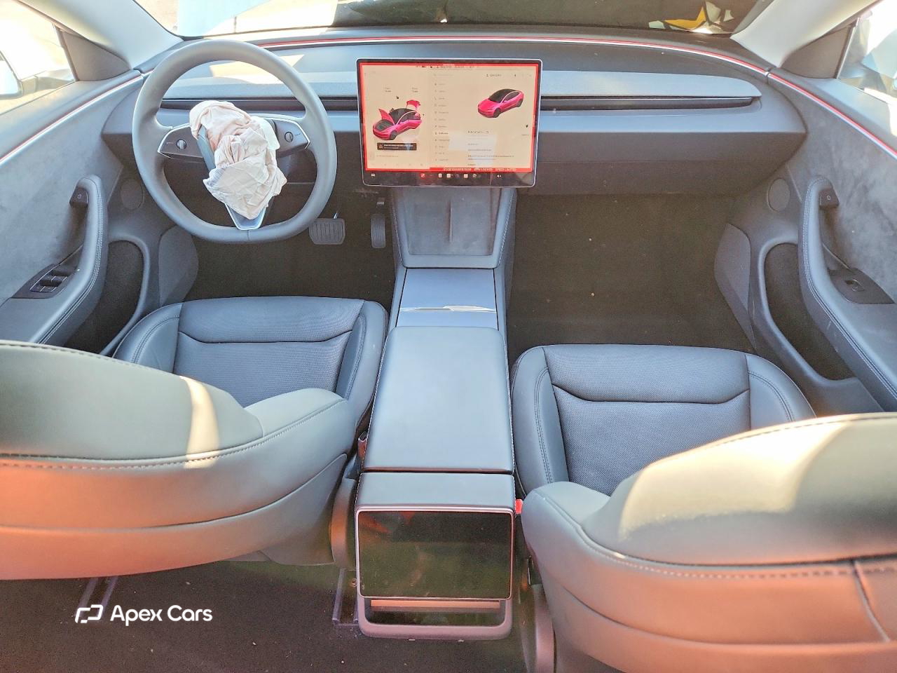Tesla Model 3 2025