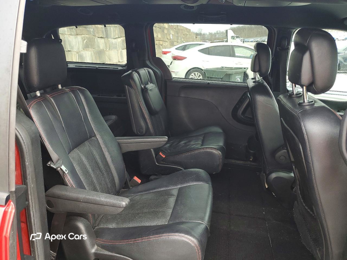 Dodge Caravan 2015