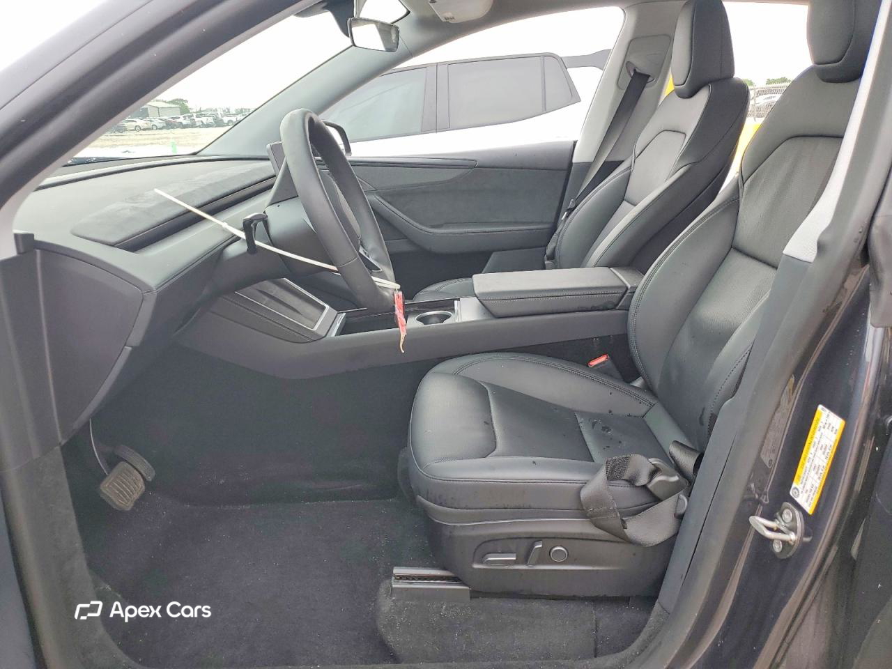 Tesla Model Y 2026