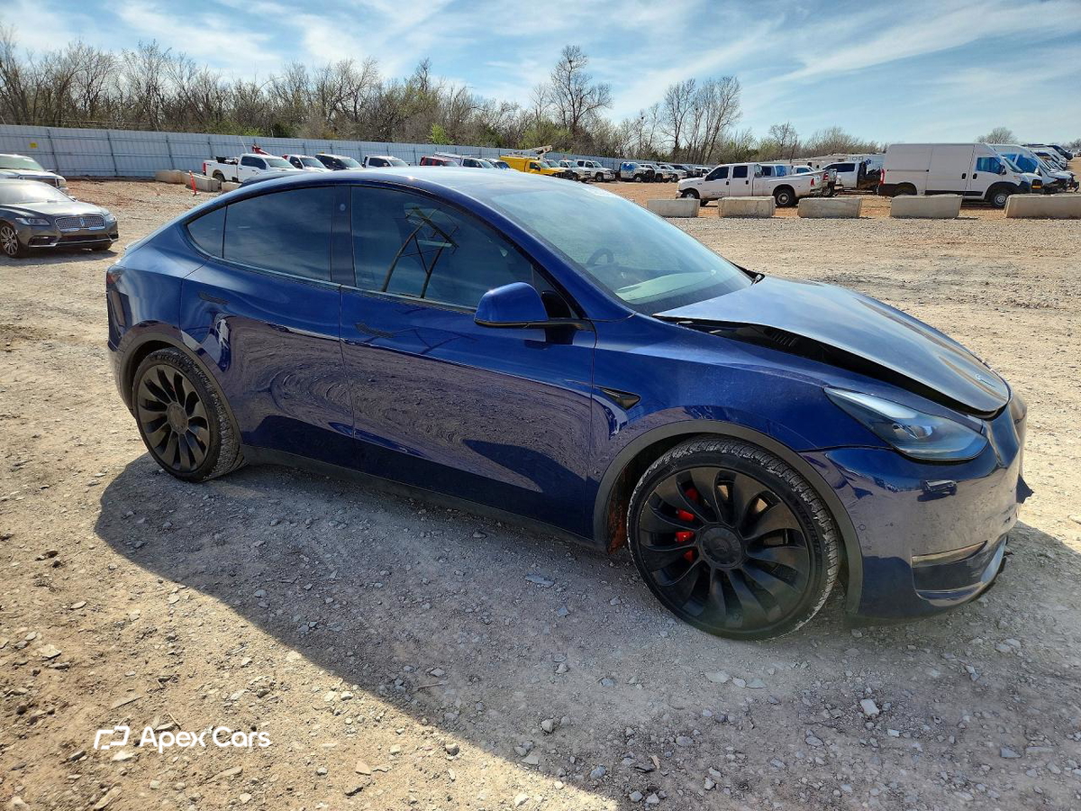 Tesla Model Y 2022