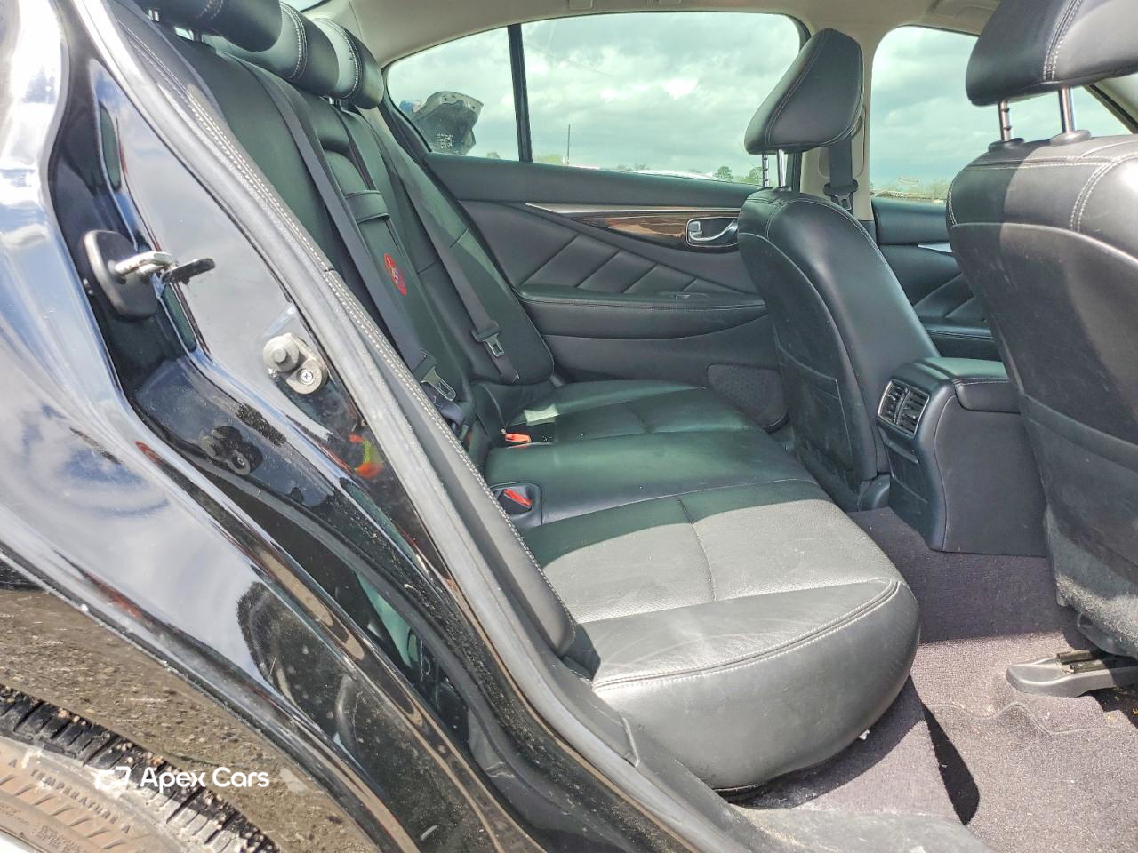 Infiniti Q50 2017