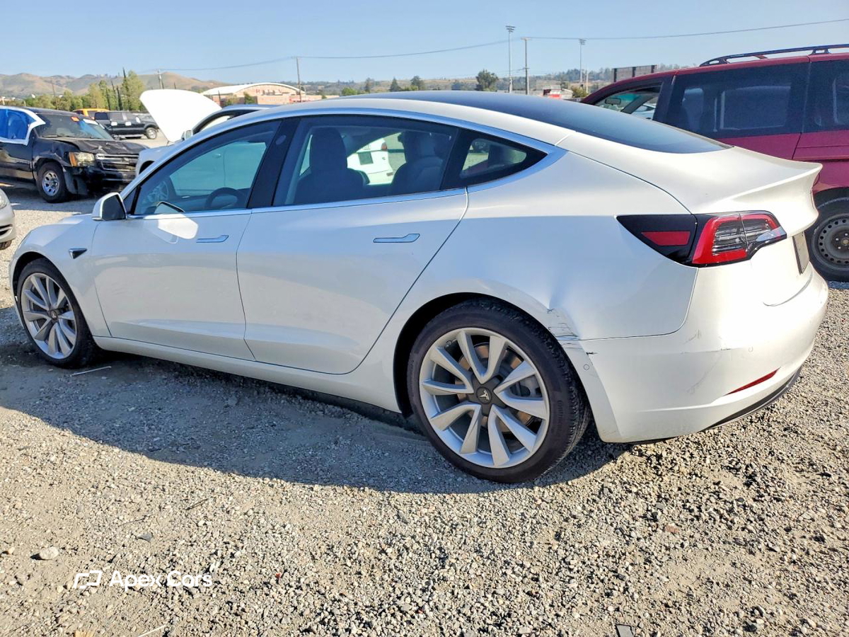Tesla Model 3 2020