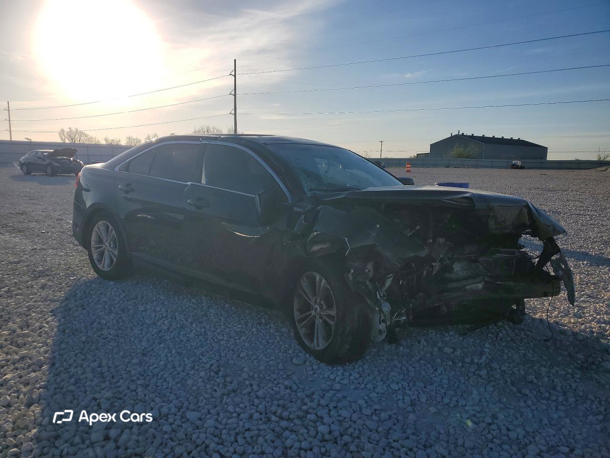 Ford Taurus 2016