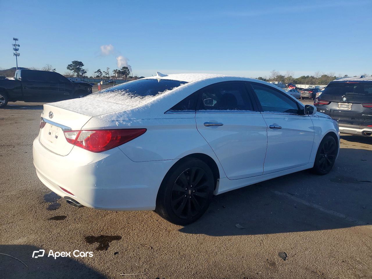 Hyundai Sonata 2011
