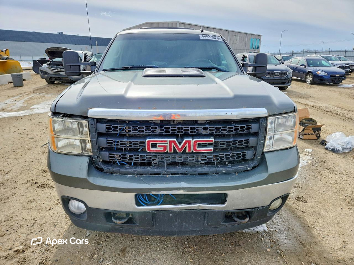 GMC Sierra 2011