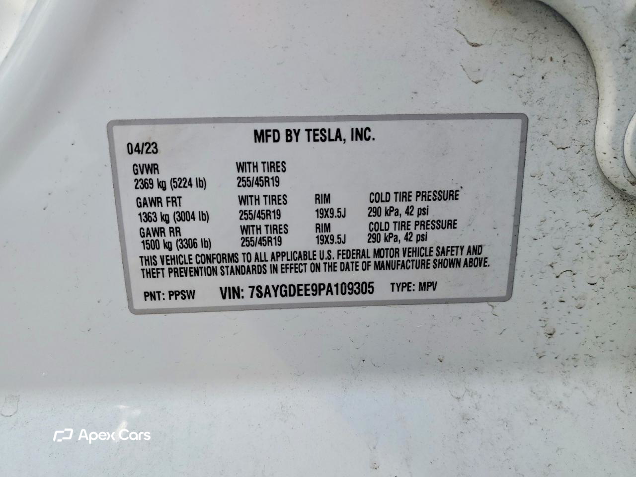 Tesla Model Y 2023
