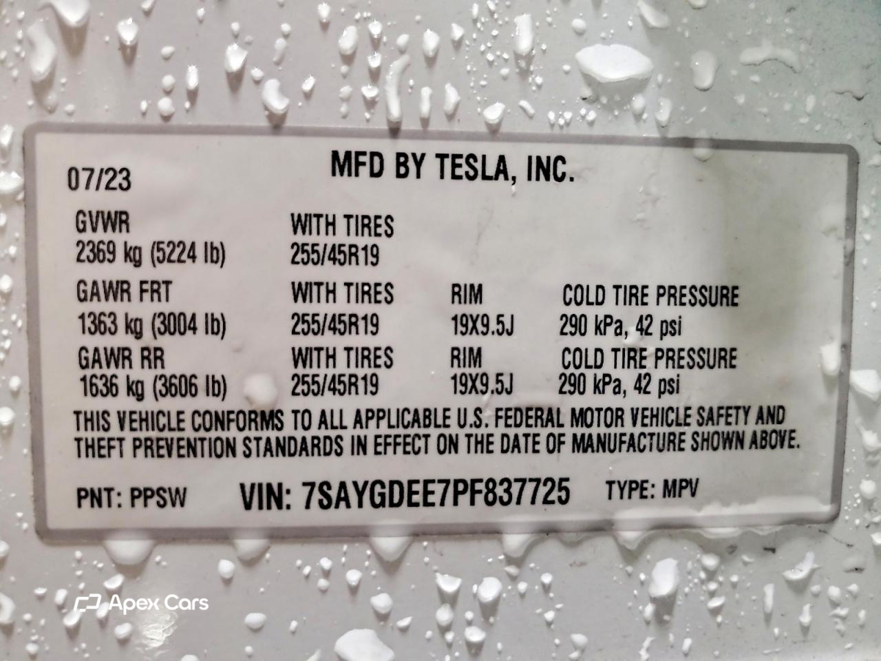 Tesla Model Y 2023