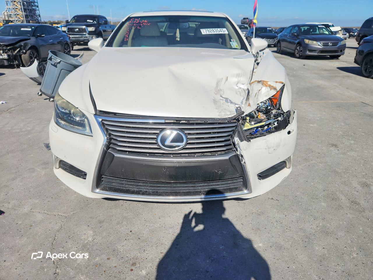 Lexus LS 2015