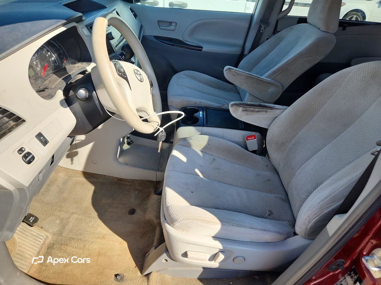 Toyota Sienna 2013