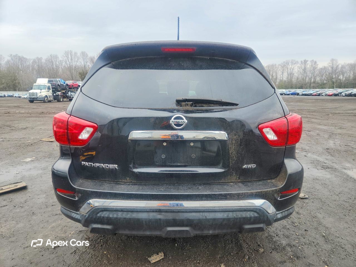 Nissan Pathfinder 2018