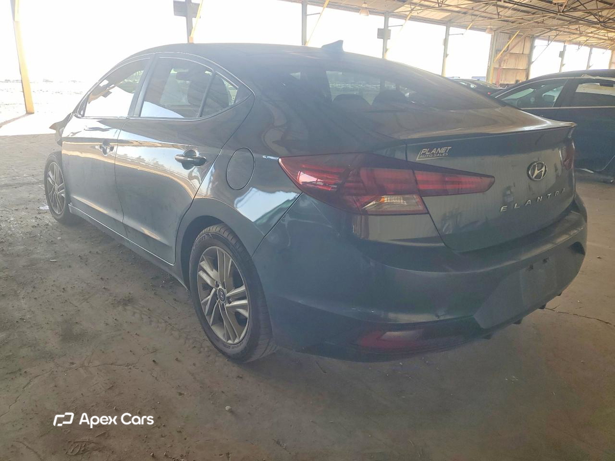 Hyundai Elantra 2020