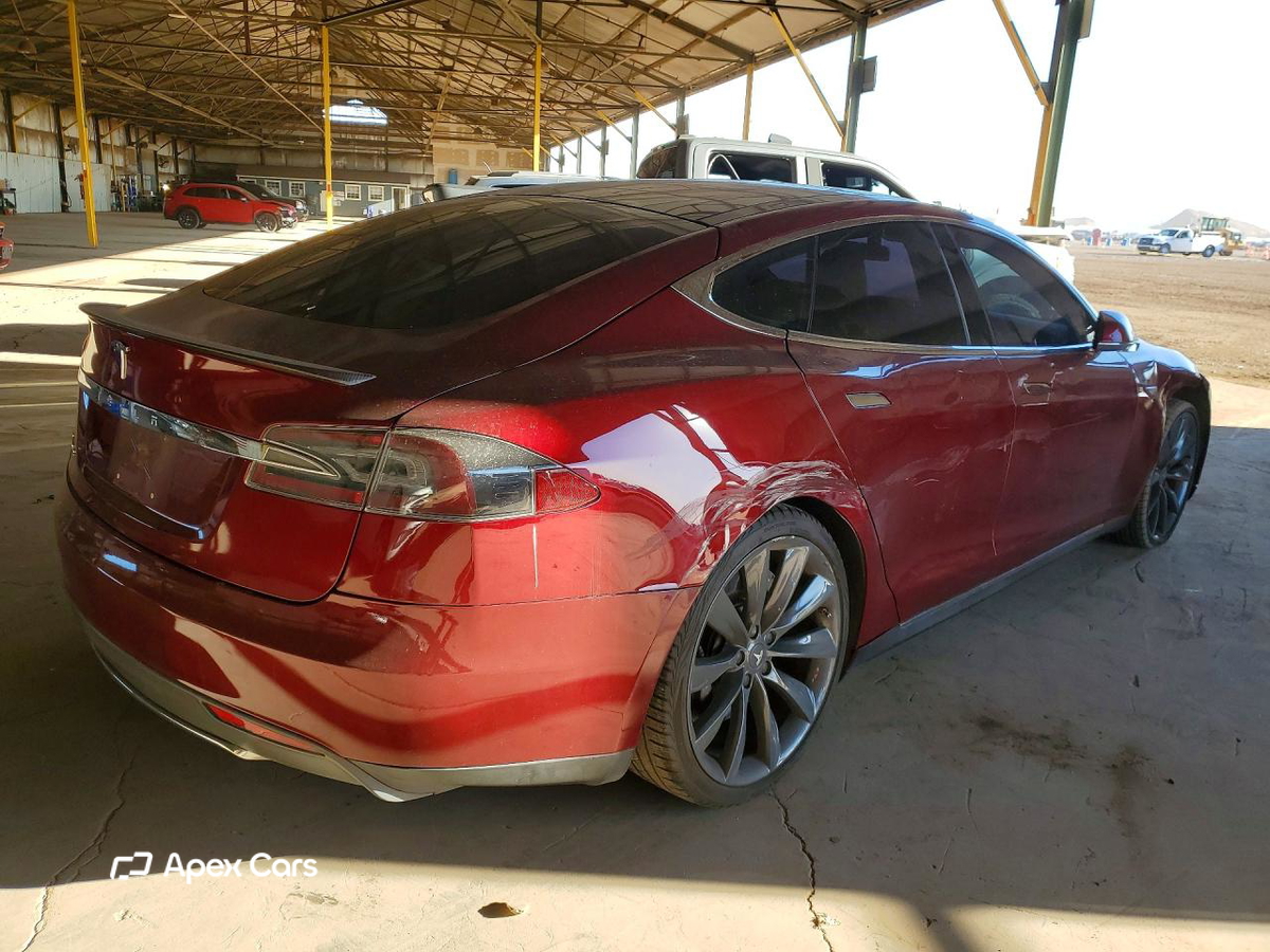 Tesla Model S 2012