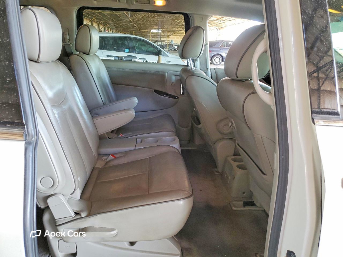 Nissan Quest 2012