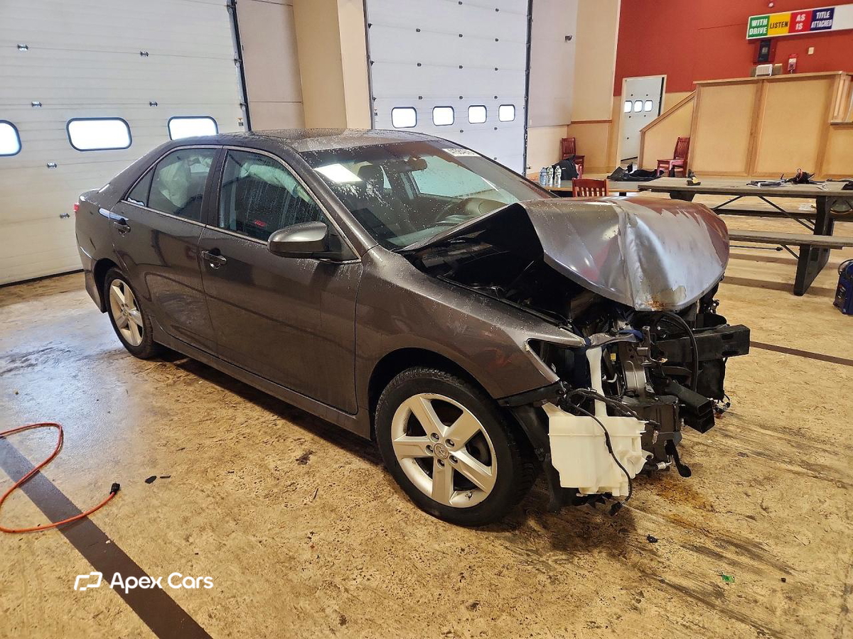 Toyota Camry 2012