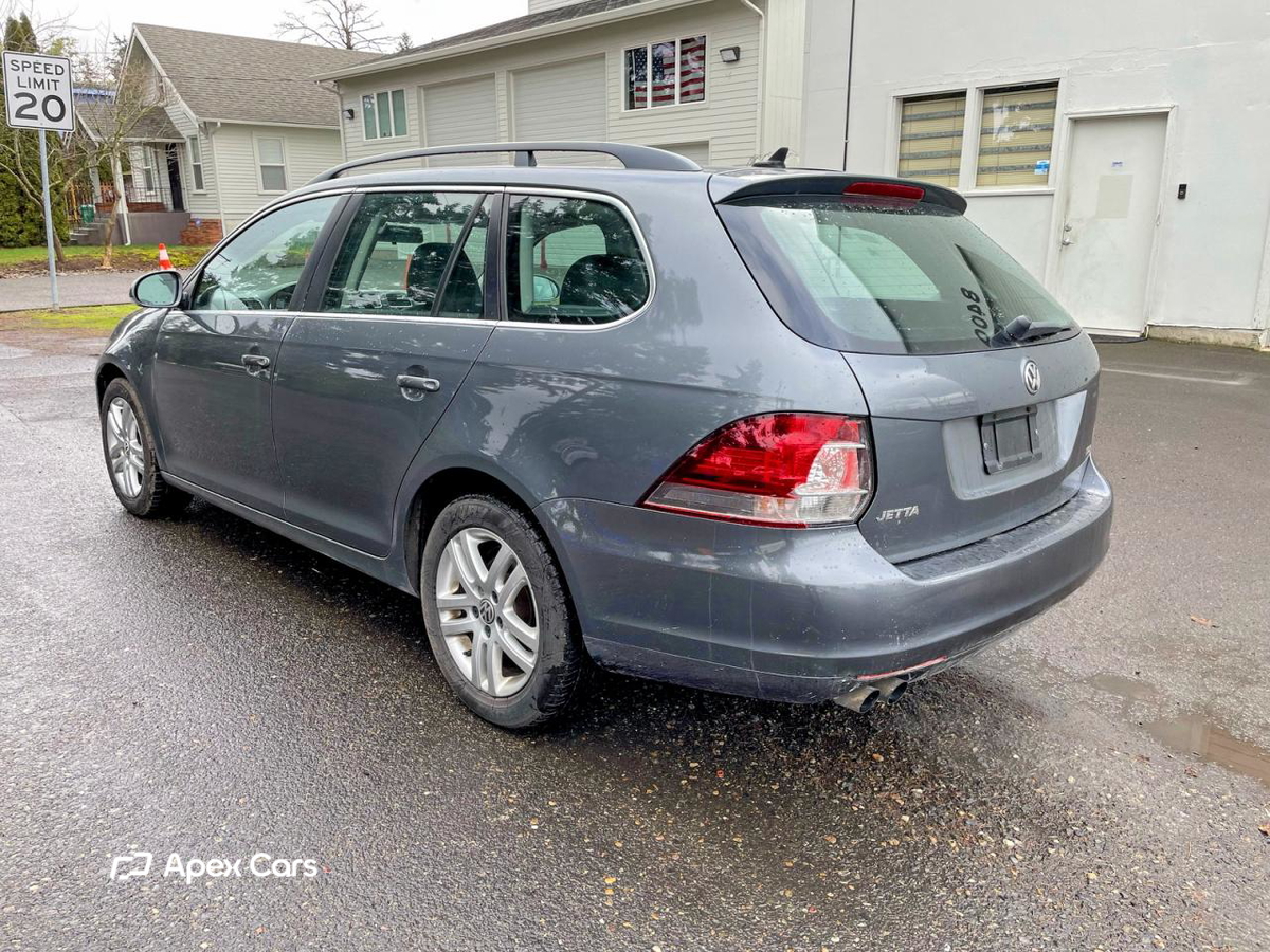 Volkswagen Jetta 2011
