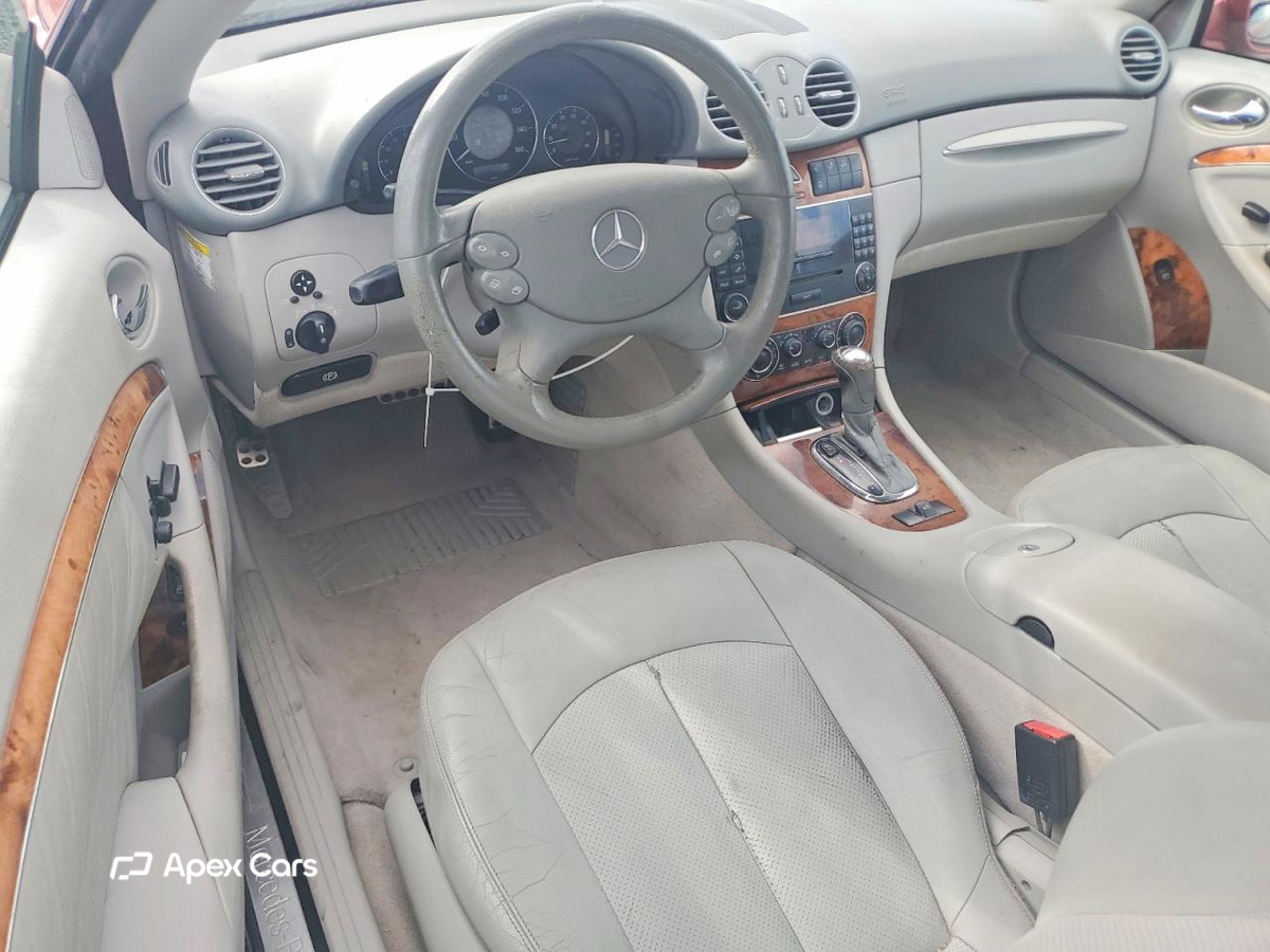 Mercedes-Benz  2005
