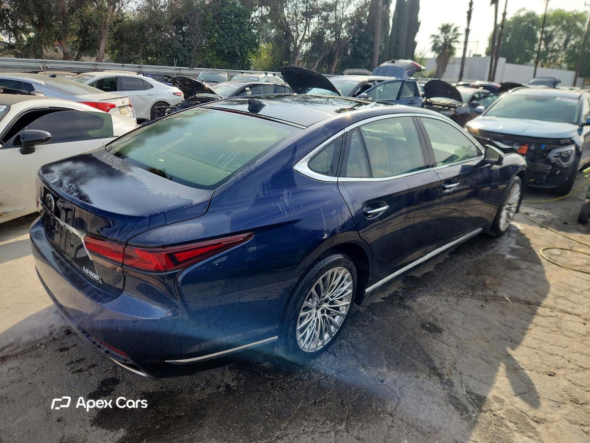 Lexus LS 2024