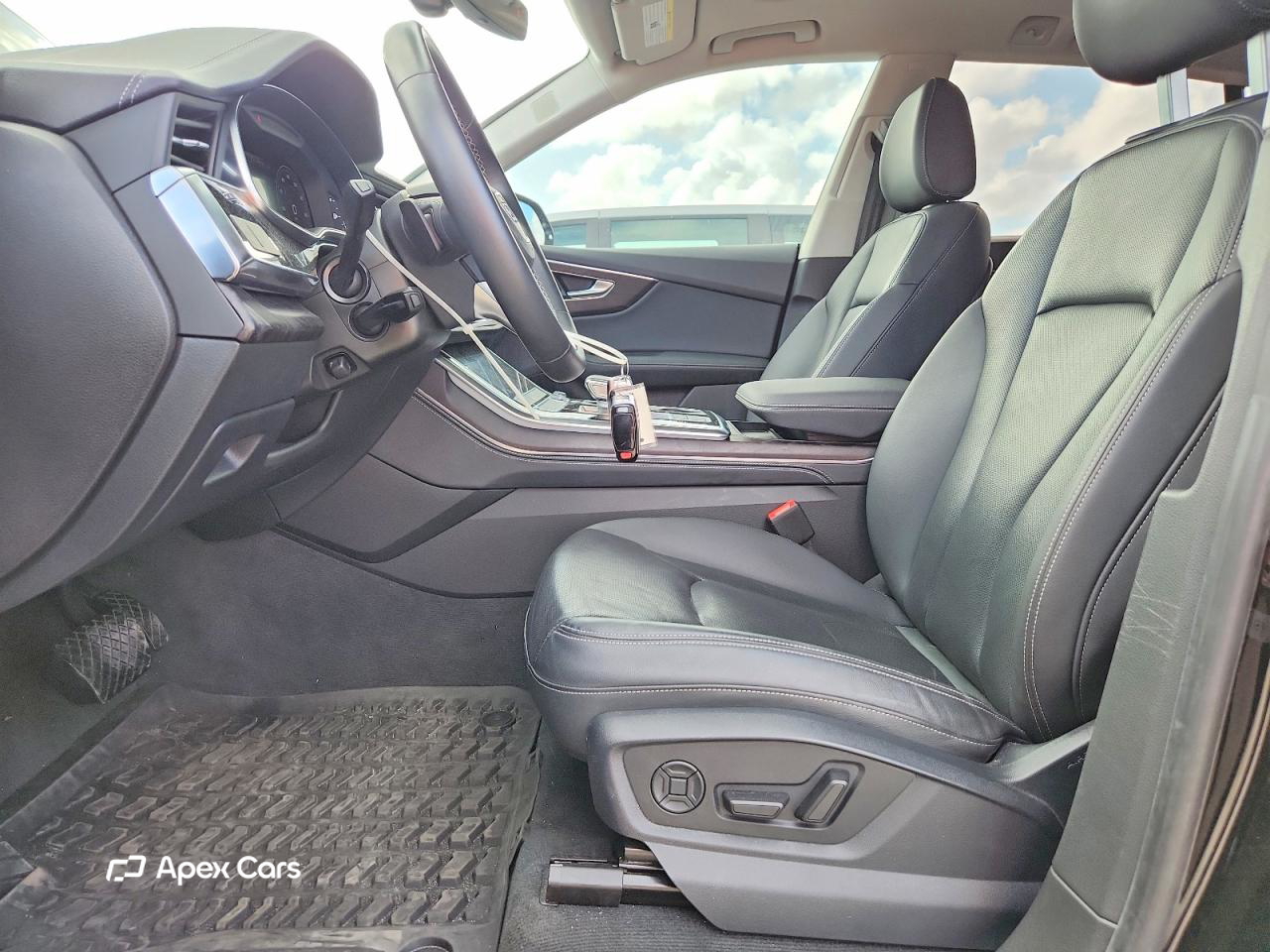 Audi Q8 2023