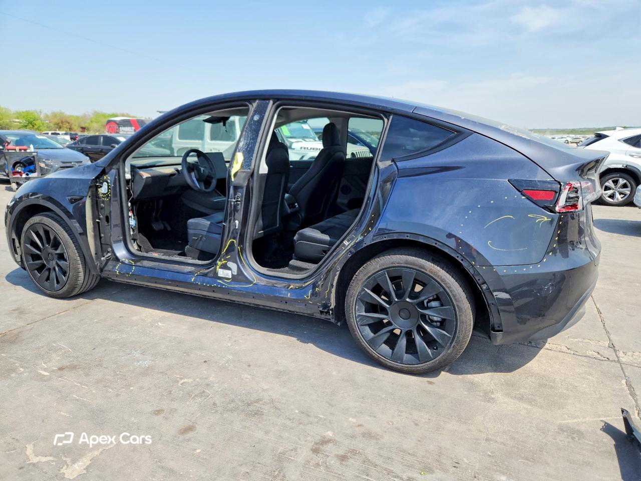 Tesla Model Y 2024