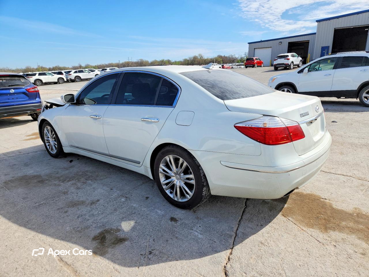 Hyundai Genesis 2011