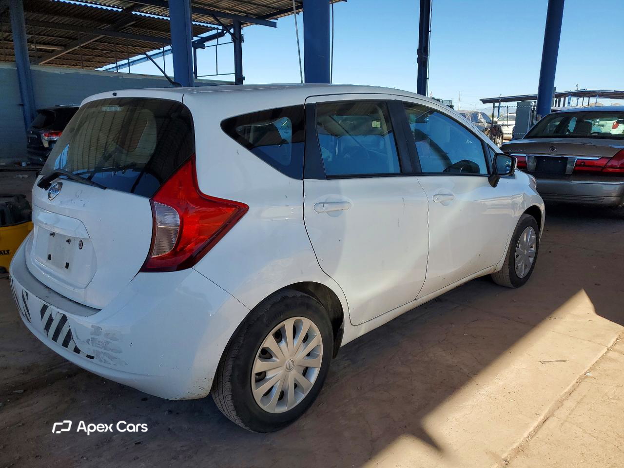 Nissan Versa 2016