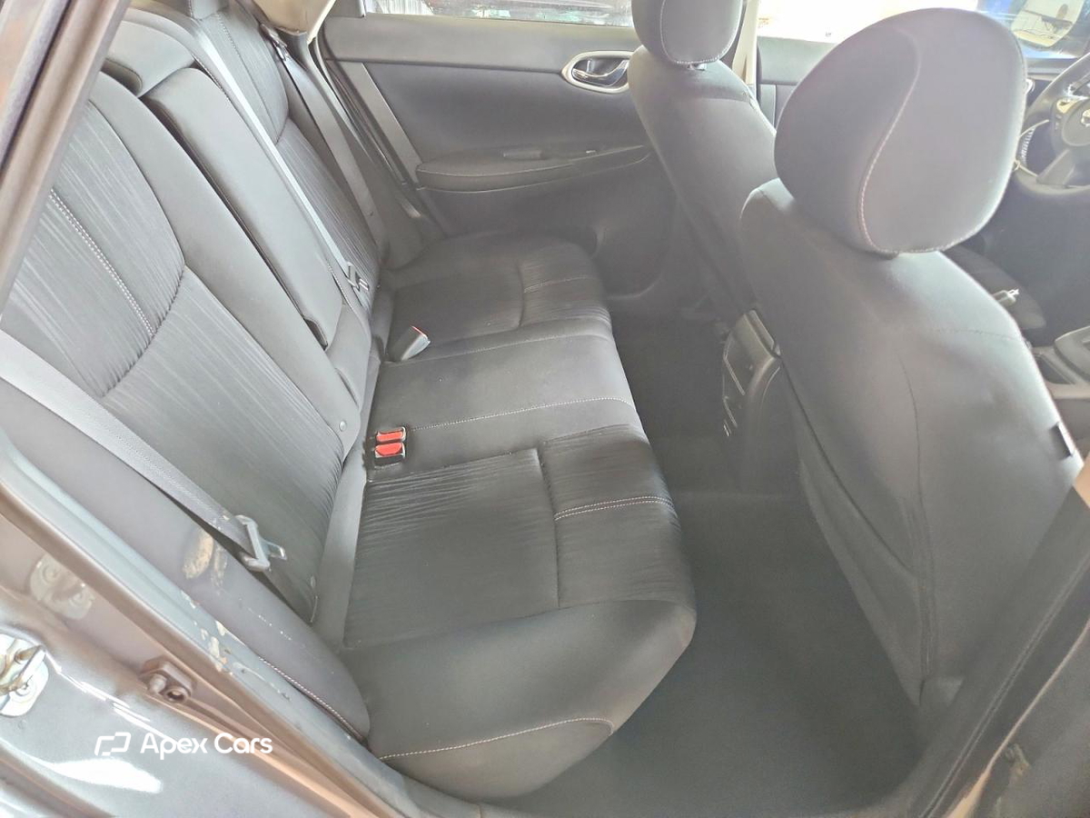 Nissan Sentra 2018