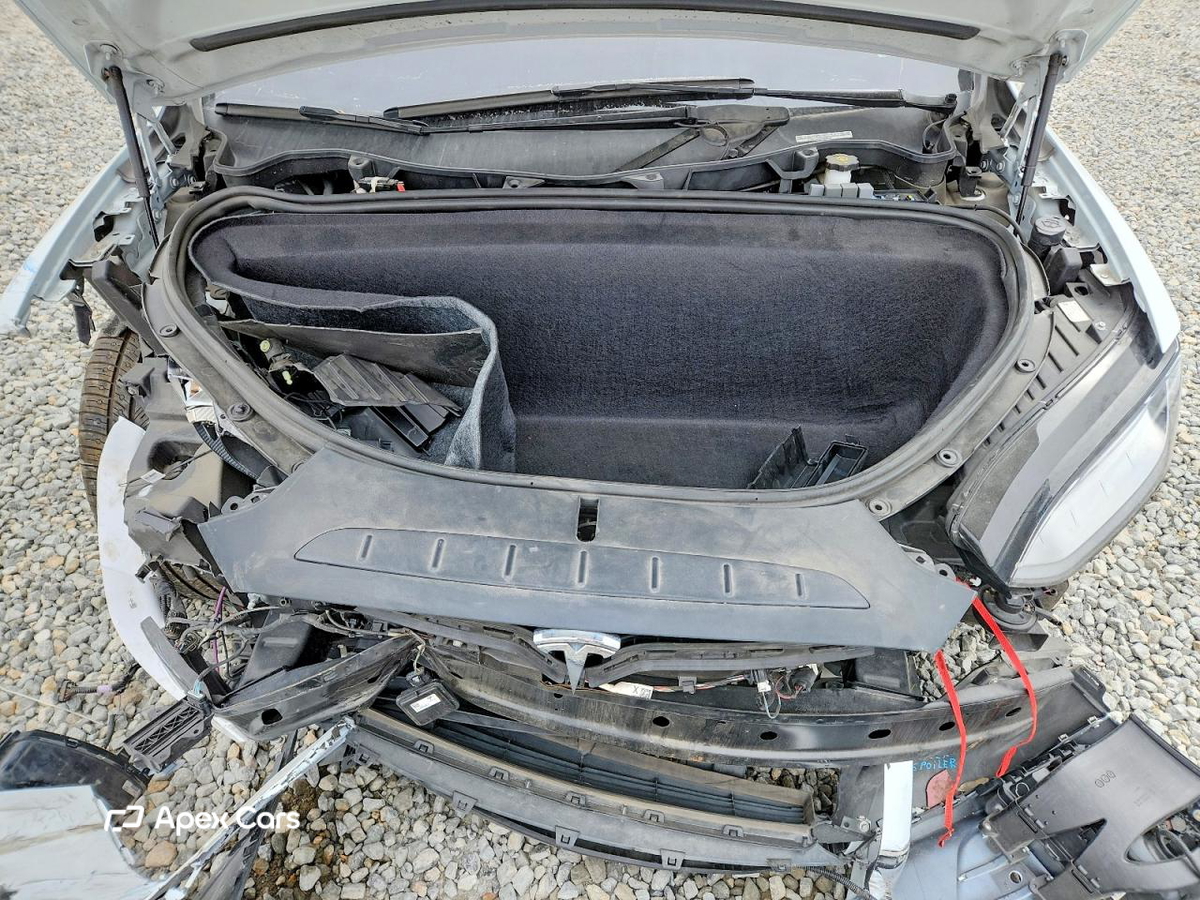 Tesla Model X 2018