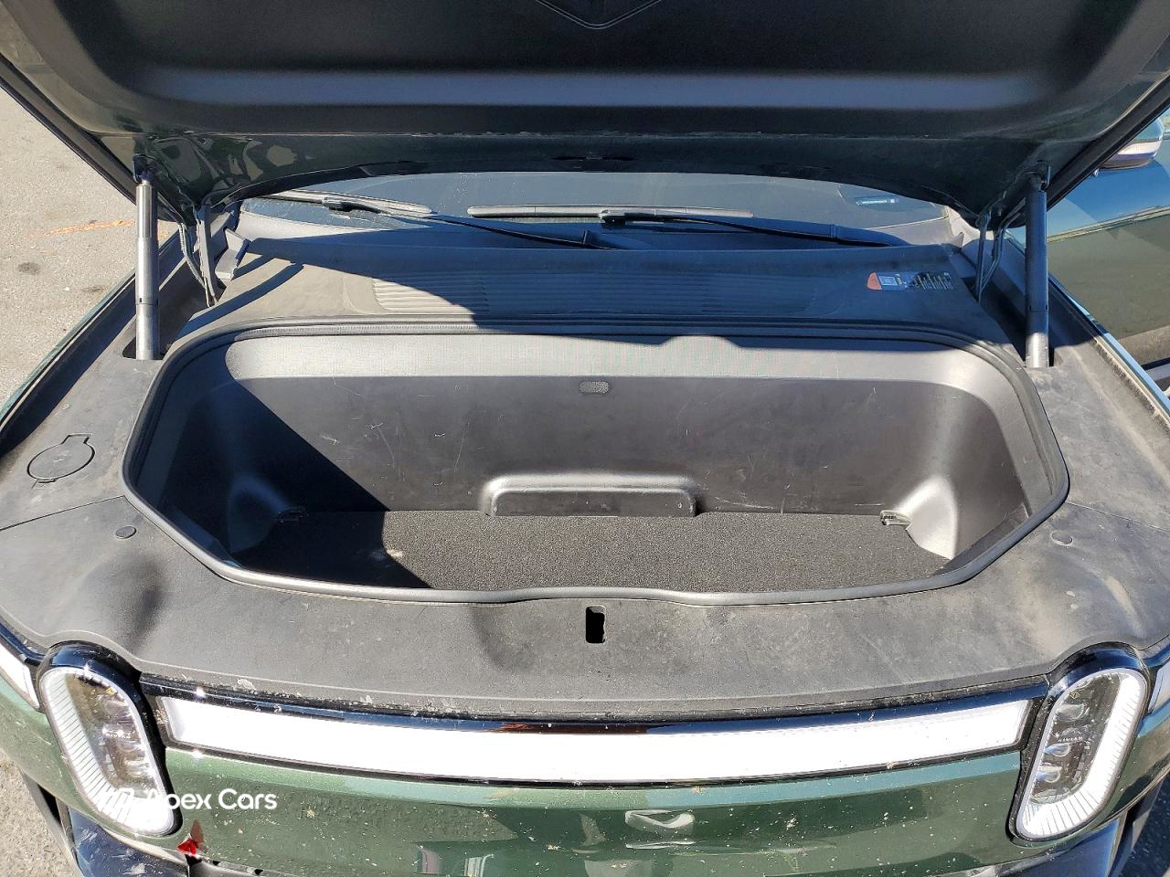 Rivian R1S 2023