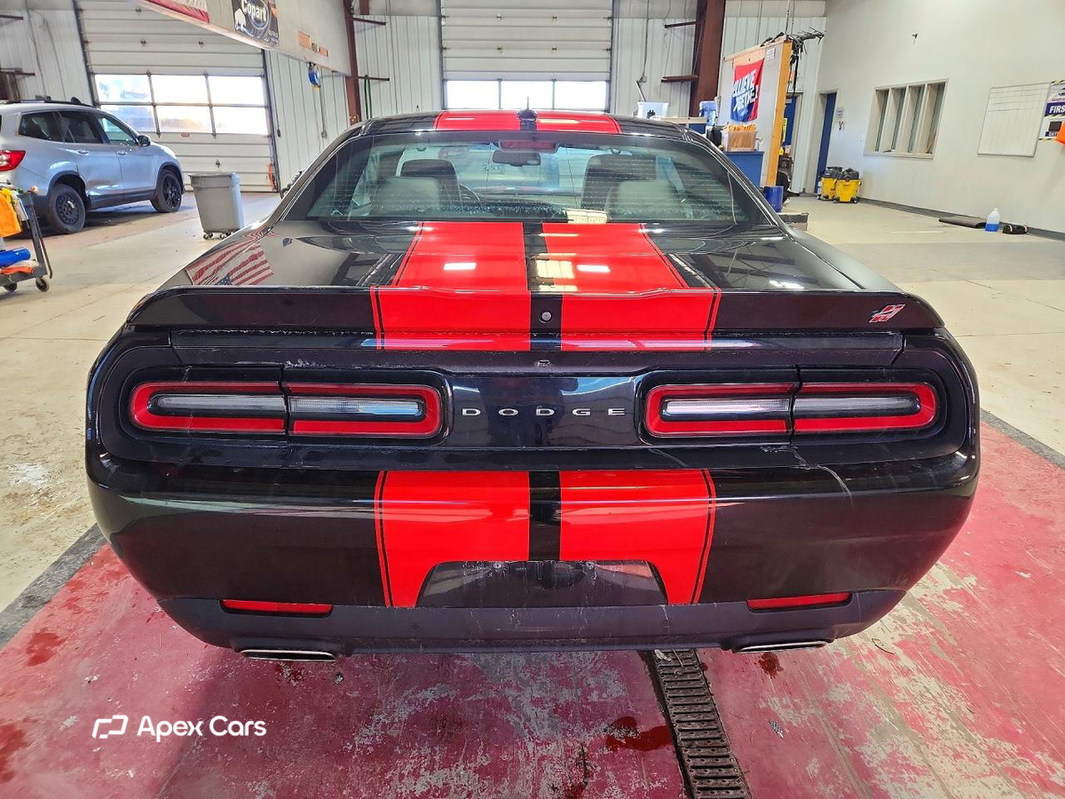 Dodge Challenger 2021
