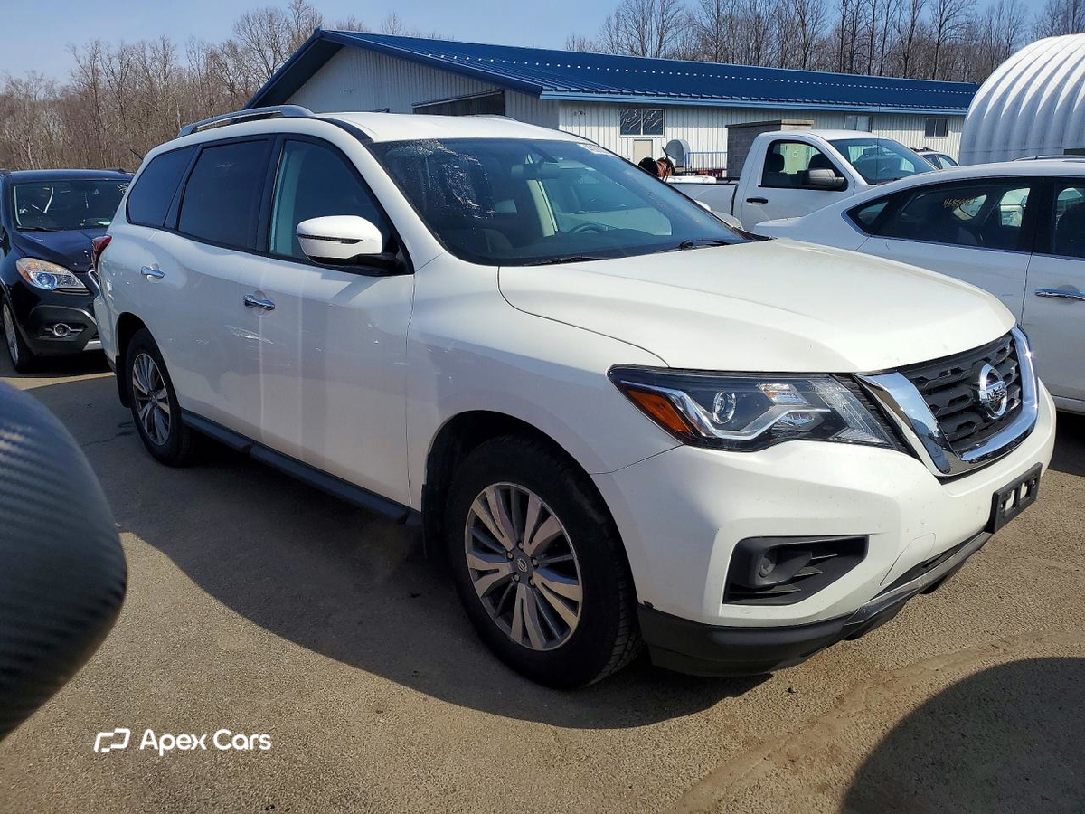 Nissan Pathfinder 2018
