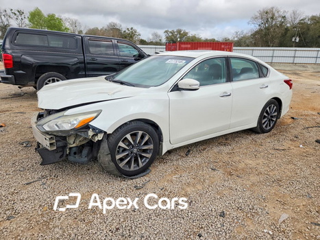 Nissan Altima 2017 - Image 1 of 5
