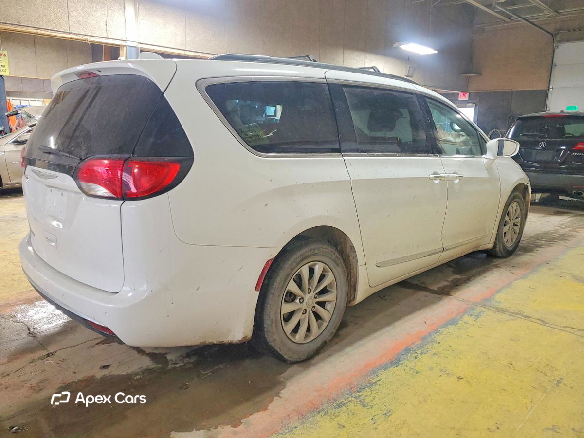 Chrysler Pacifica 2017