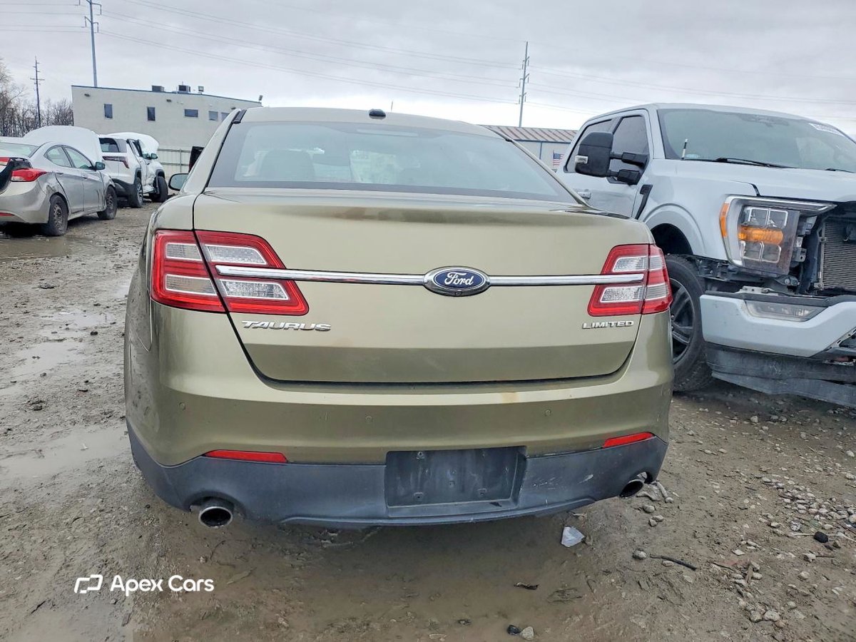 Ford Taurus 2013