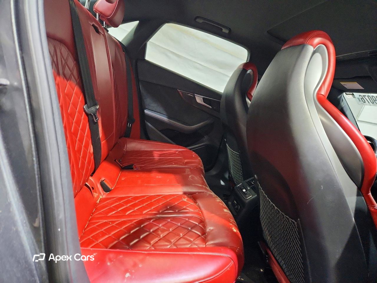 Audi RS4 2019