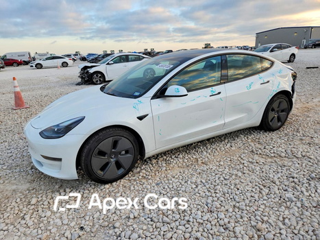Tesla Model 3 2023 - Image 1 of 13