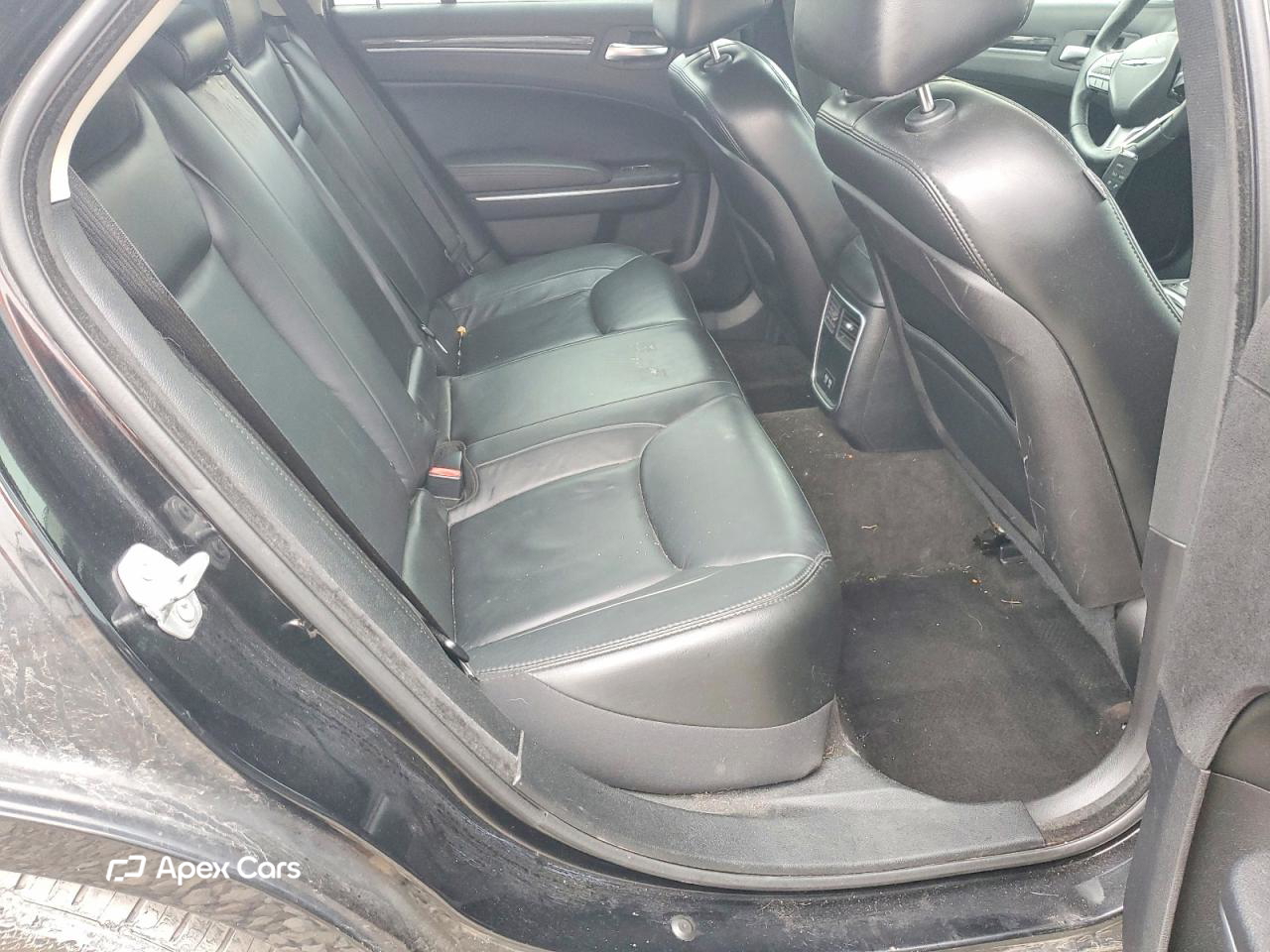 Chrysler 300 2016