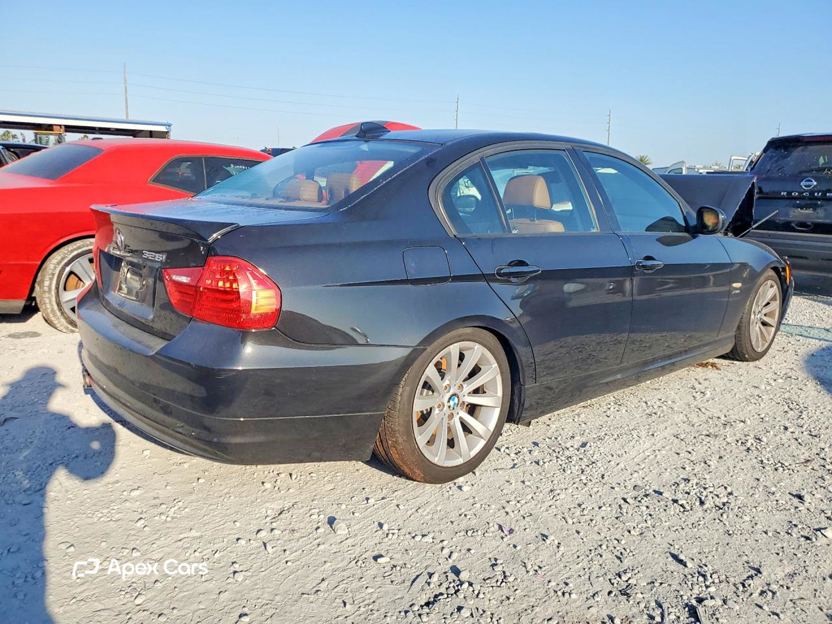 BMW Series 3 2011