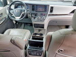 Toyota Sienna 2015