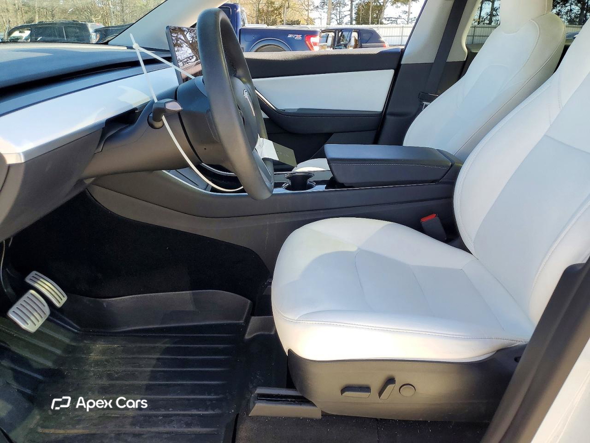 Tesla Model Y 2020