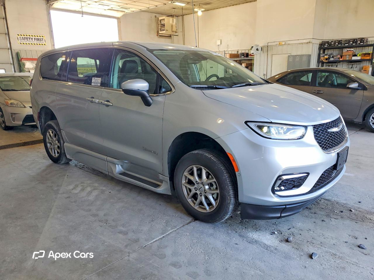 Chrysler Pacifica 2023