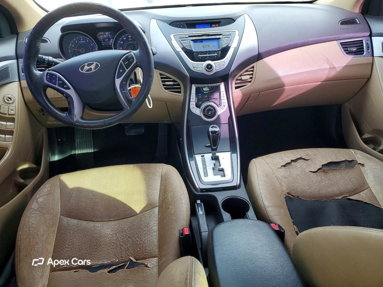Hyundai Elantra 2012
