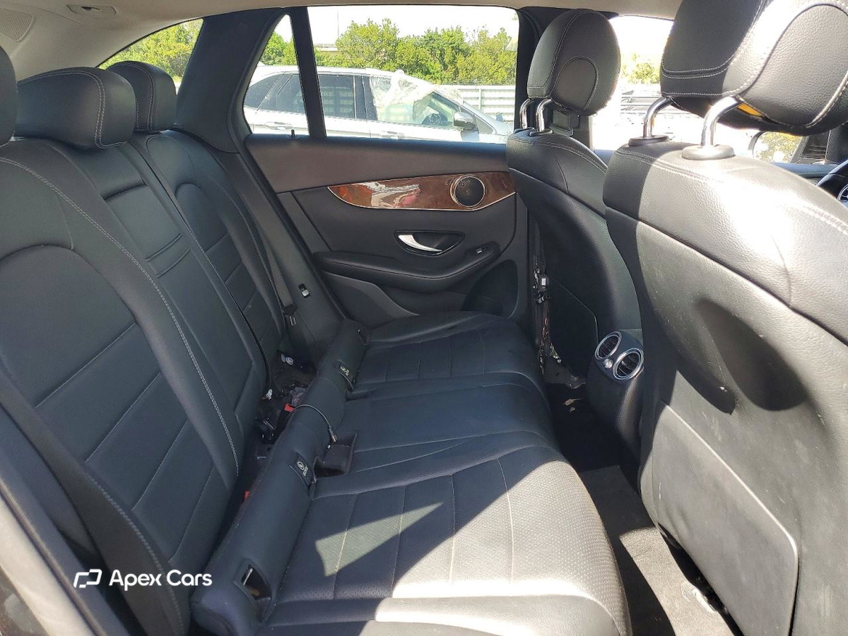 Mercedes-Benz GLC 2016