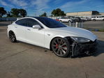 Tesla Model S 2014