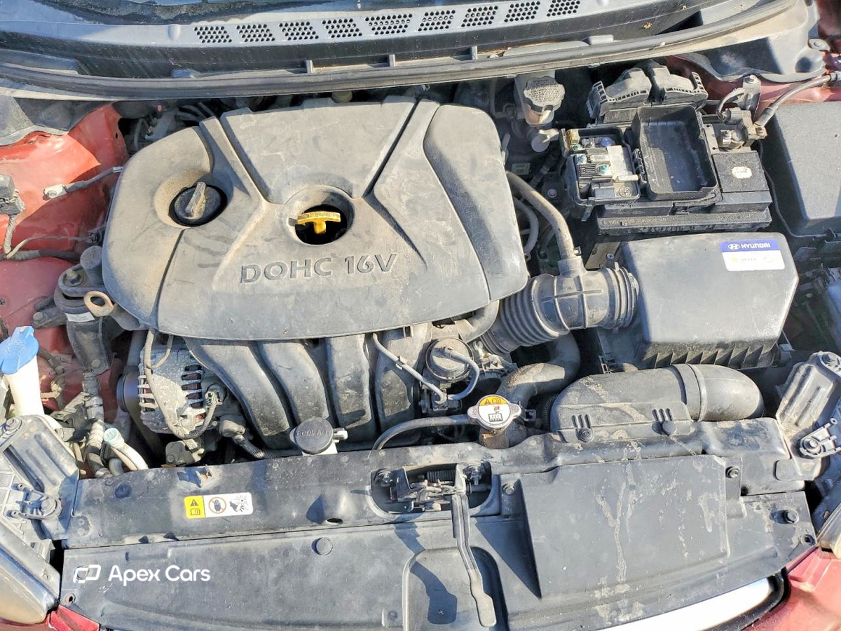 Hyundai Elantra 2012