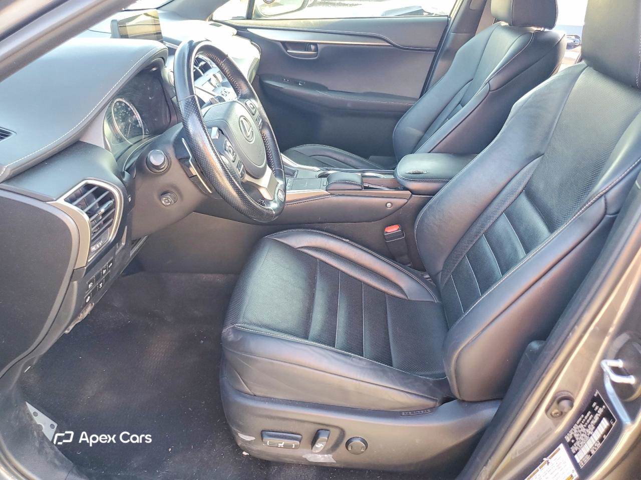 Lexus NX 2021