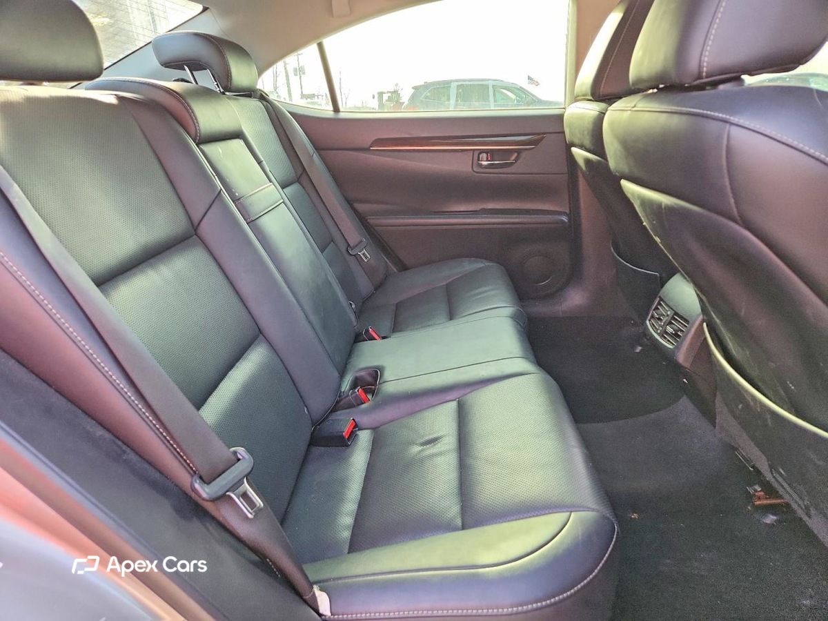 Lexus ES 2015