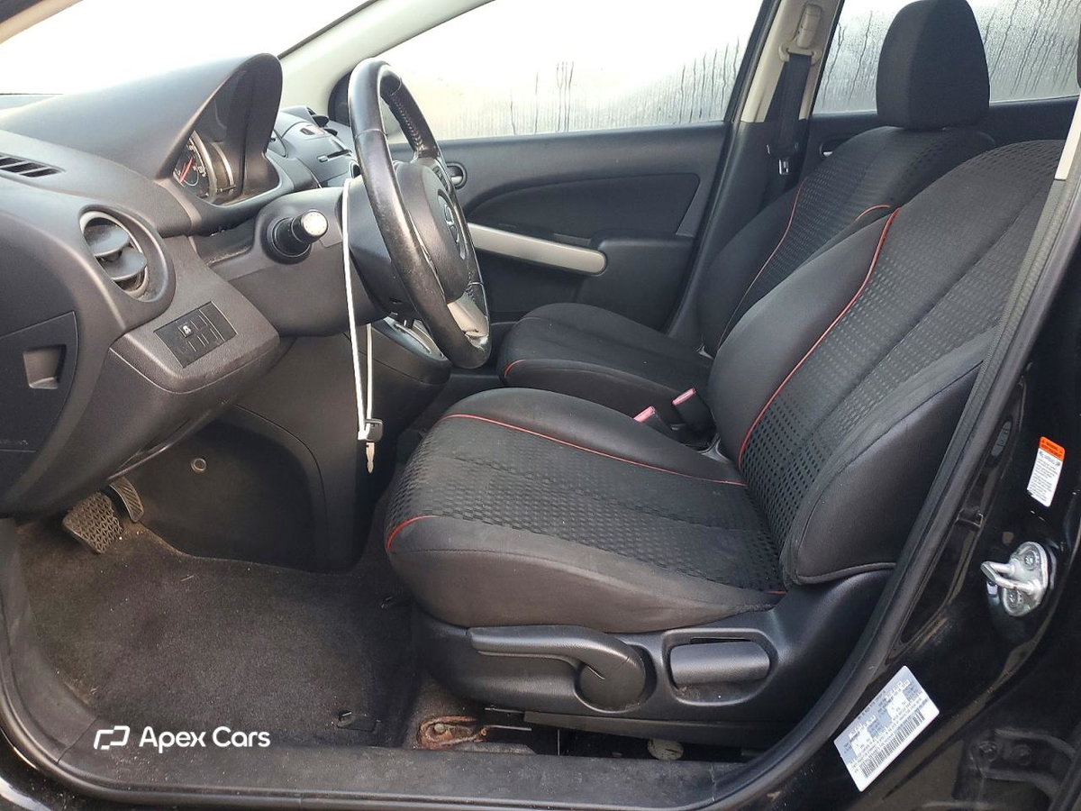 Mazda 2 2011