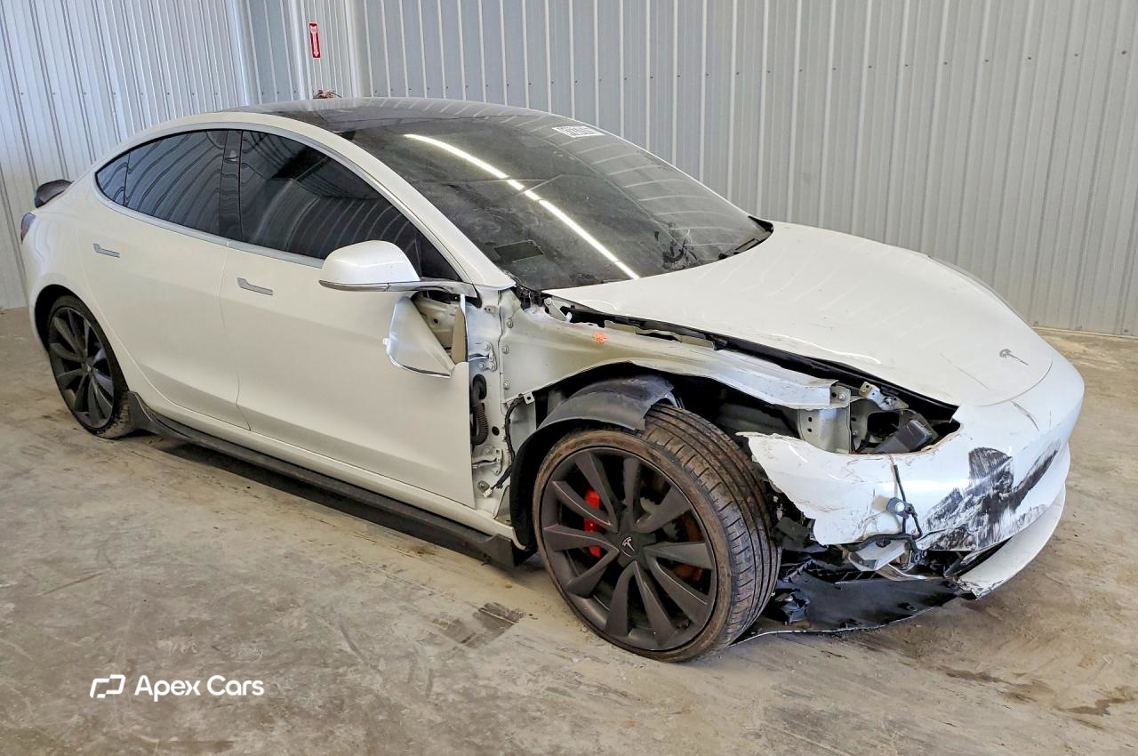 Tesla Model 3 2020