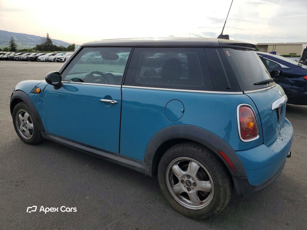 MINI Cooper 2010