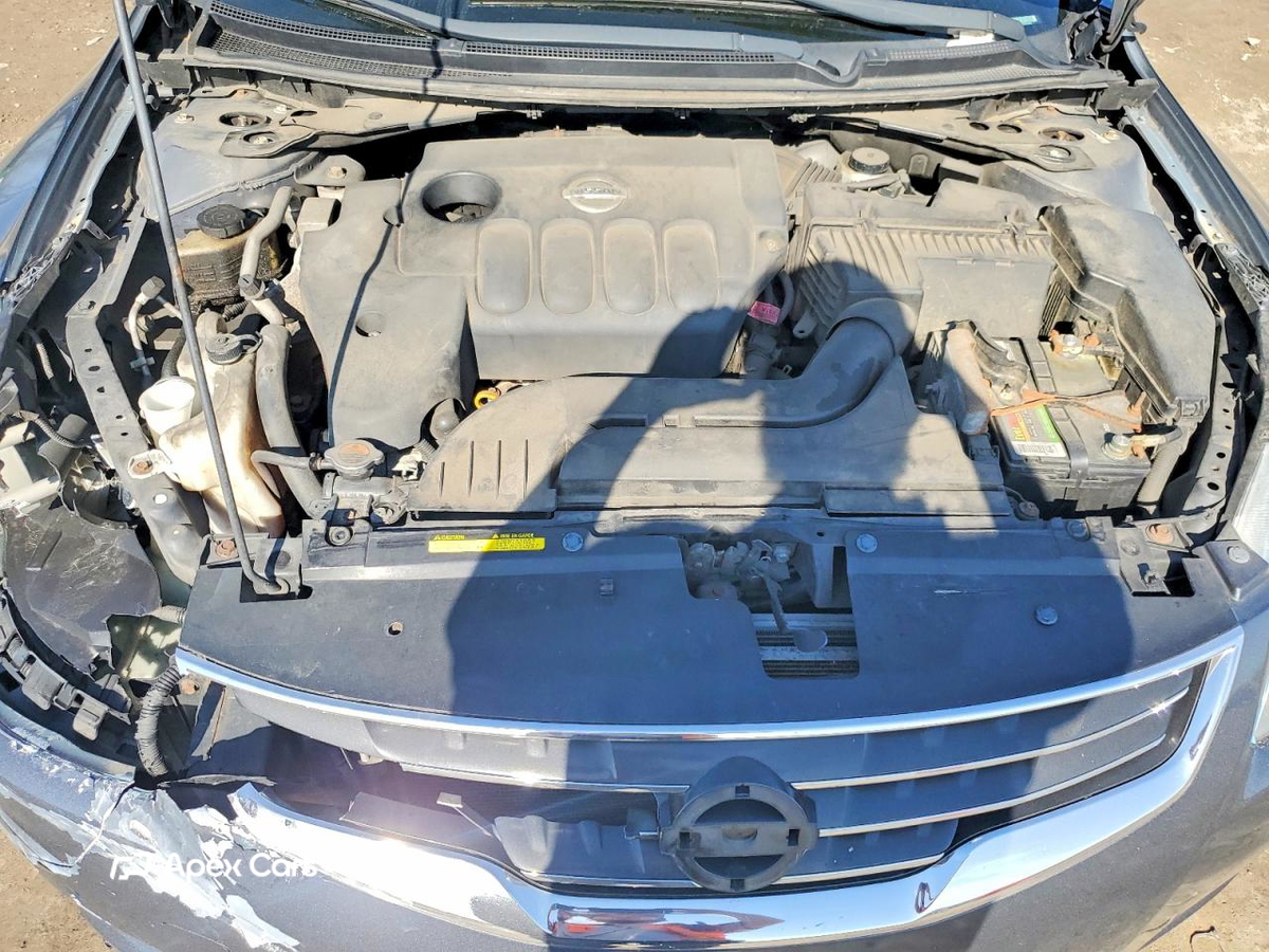 Nissan Altima 2010